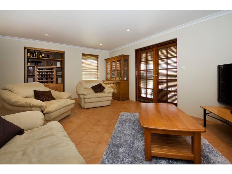 18 Kaptyn Close, Beeliar WA 6164