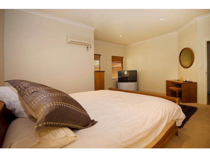 18 Kaptyn Close, Beeliar WA 6164