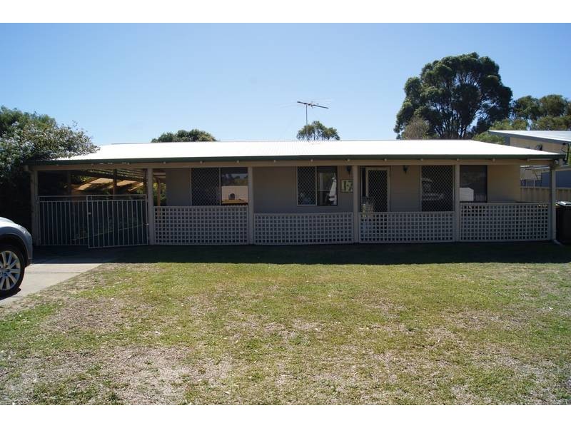 17 Strelley Road, Golden Bay WA 6174