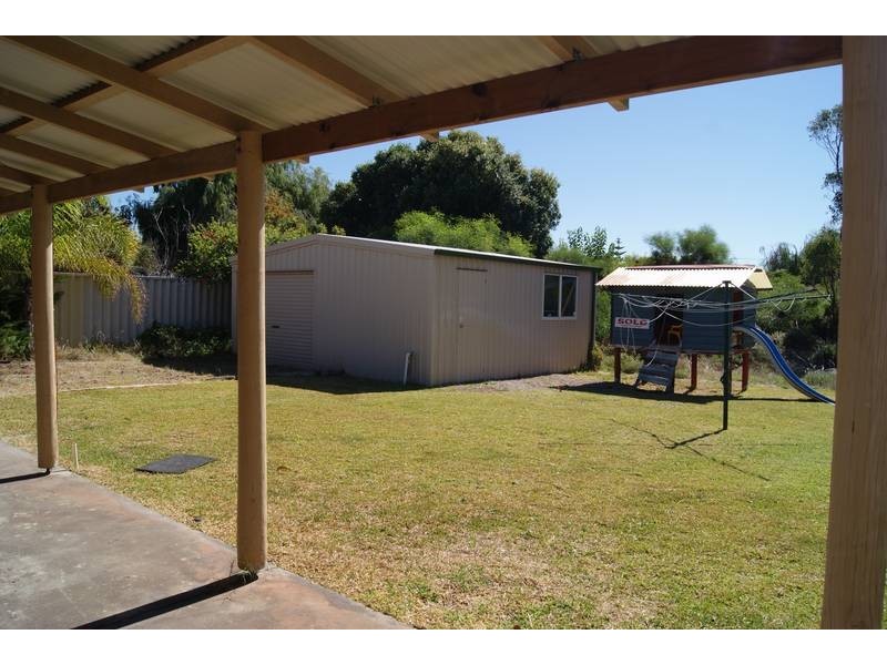 17 Strelley Road, Golden Bay WA 6174