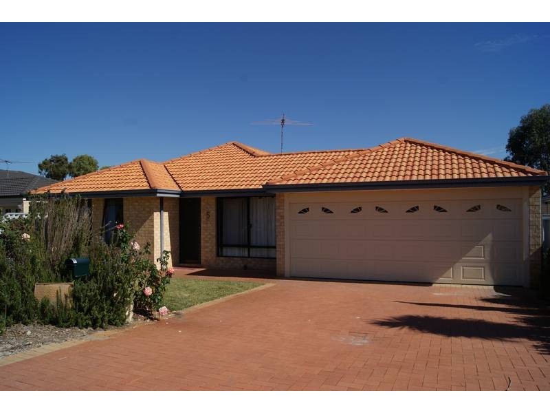 5 Kabbarli Court, South Lake WA 6164