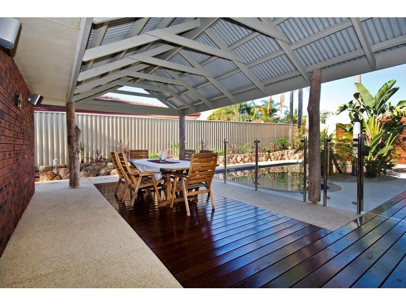 13 Bondini Way, Bibra Lake WA 6163