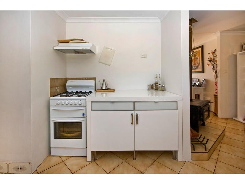 17 Tinaroo Court, South Lake WA 6164