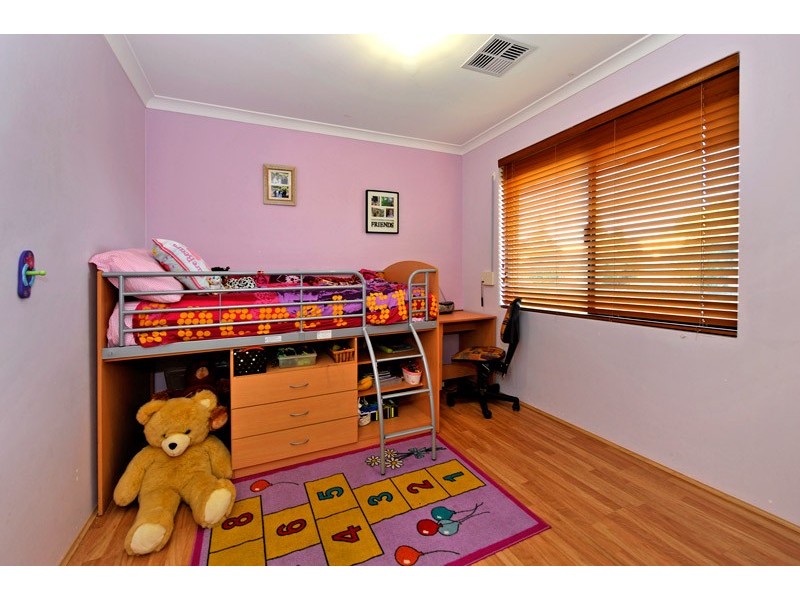 10 Mersey Close, Success WA 6164