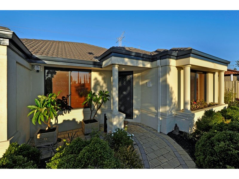 10 Mersey Close, Success WA 6164