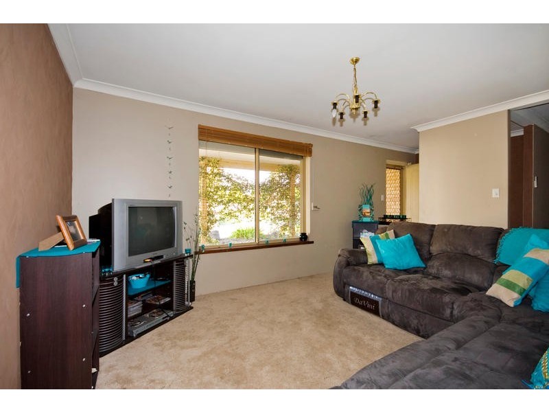 17A Carnation Place, Yangebup WA 6164