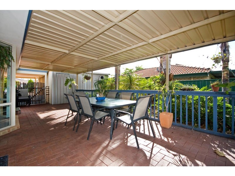 14 Impson Gardens, South Lake WA 6164