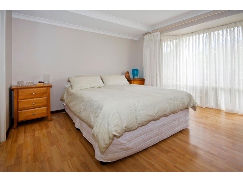 14 Impson Gardens, South Lake WA 6164