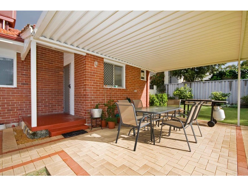 38 Lockett Street, Coolbellup WA 6163