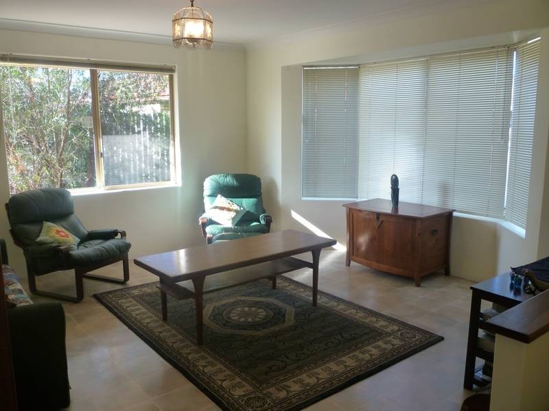 14 Waterside Place, South Lake WA 6164