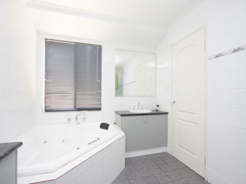 7 Deflexa Road, Canning Vale WA 6155
