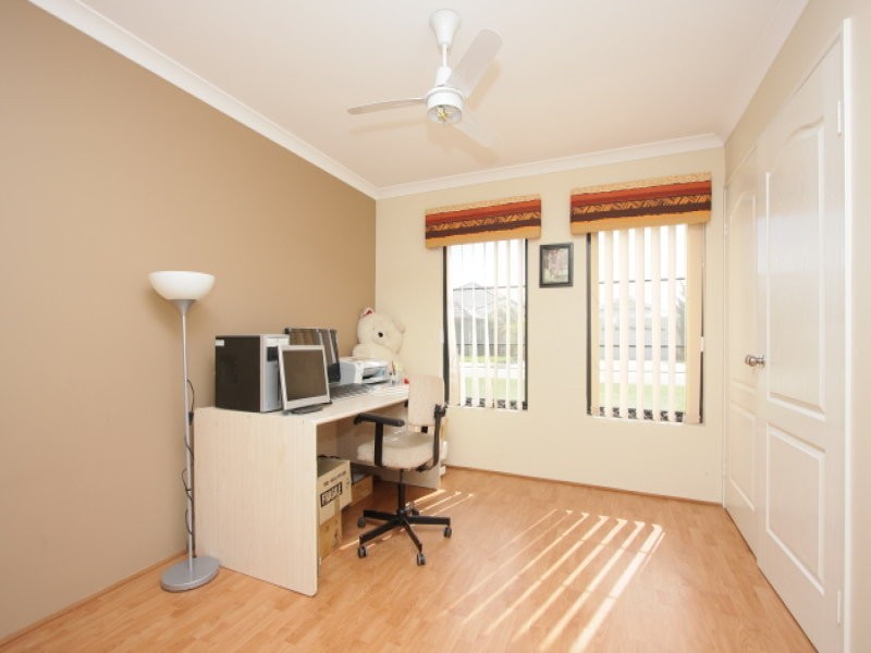 7 Deflexa Road, Canning Vale WA 6155