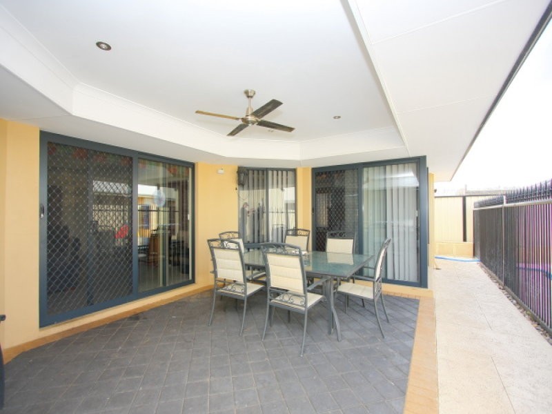 7 Deflexa Road, Canning Vale WA 6155