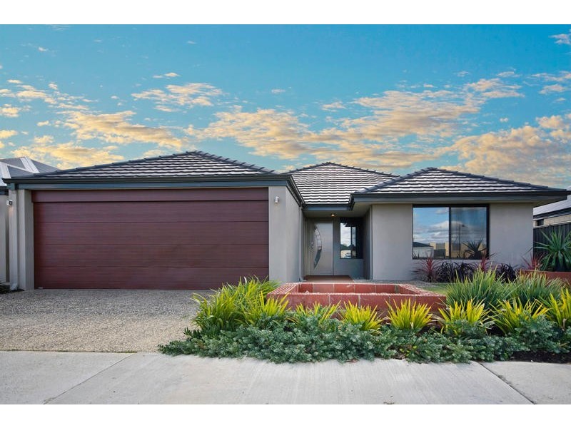 18 Humboldt Entrance, Aubin Grove WA 6164