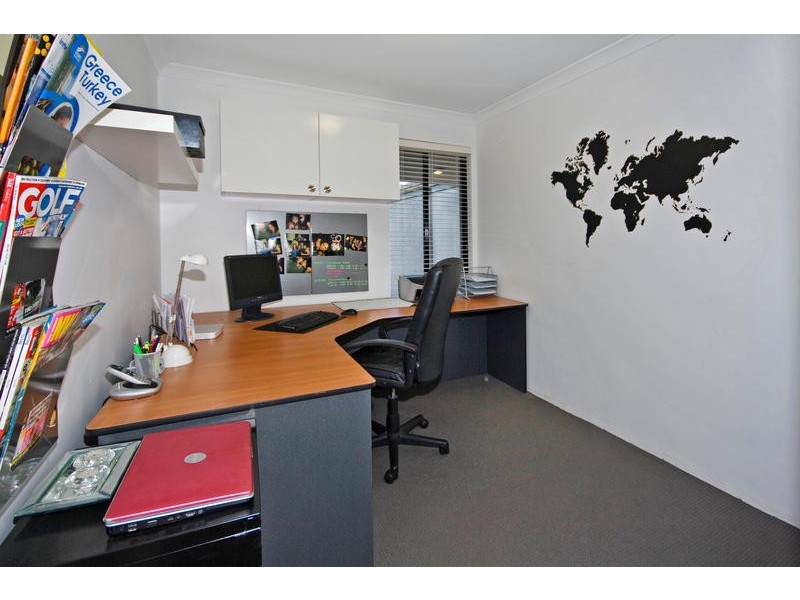 18 Humboldt Entrance, Aubin Grove WA 6164