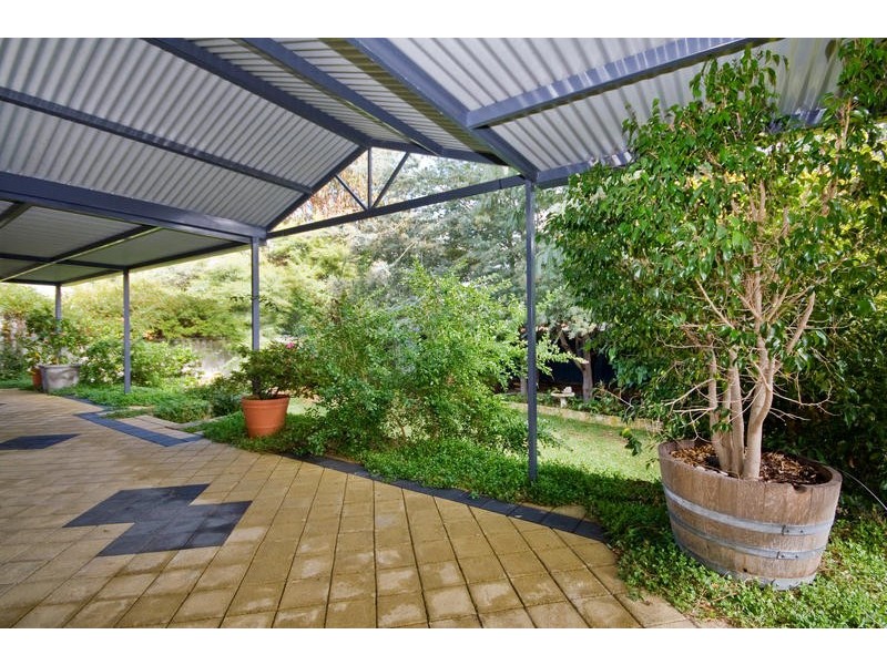 11 Kabbarli Court, South Lake WA 6164