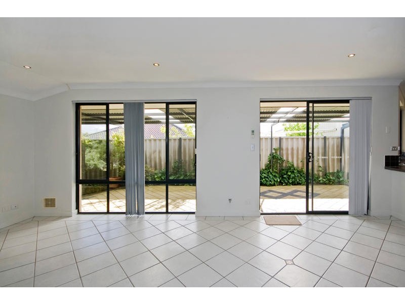 11 Kabbarli Court, South Lake WA 6164