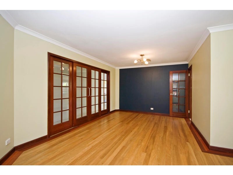 11 Kabbarli Court, South Lake WA 6164