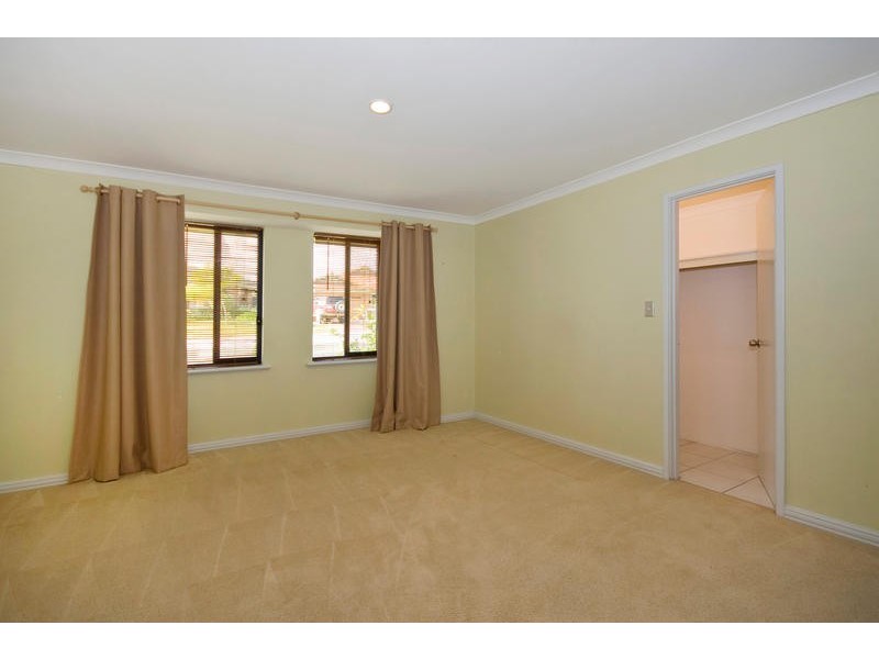 11 Kabbarli Court, South Lake WA 6164