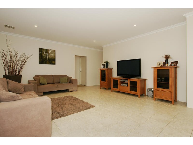 38 Macquarie Boulevard, Hammond Park WA 6164