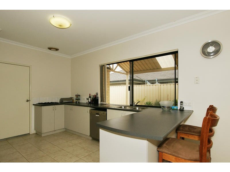 38 Macquarie Boulevard, Hammond Park WA 6164