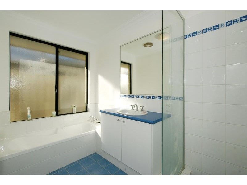 38 Macquarie Boulevard, Hammond Park WA 6164