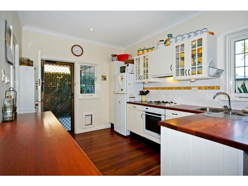 27 Antonio Street, Coolbellup WA 6163