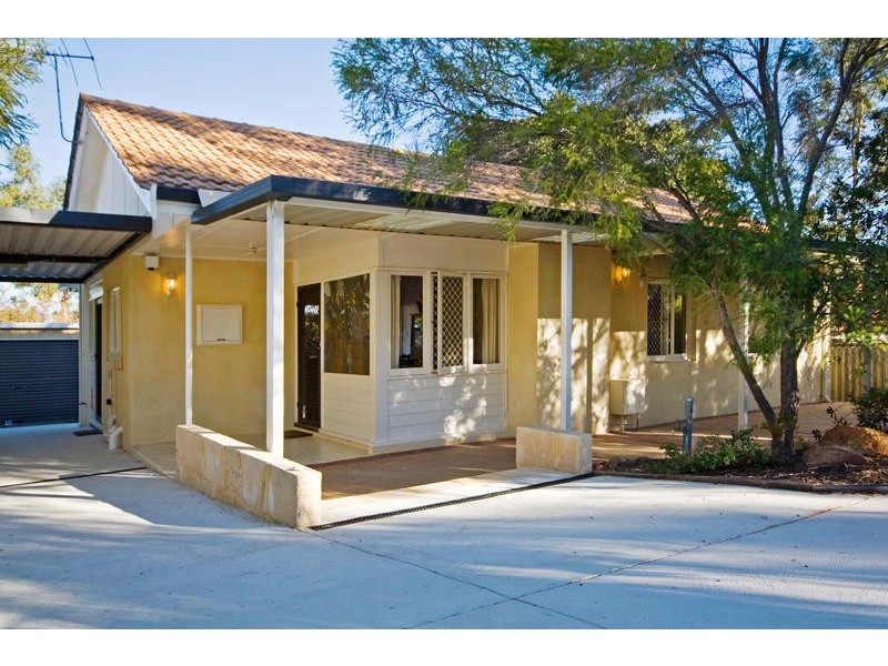 27 Antonio Street, Coolbellup WA 6163