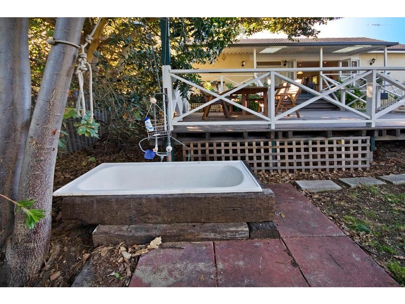 27 Antonio Street, Coolbellup WA 6163