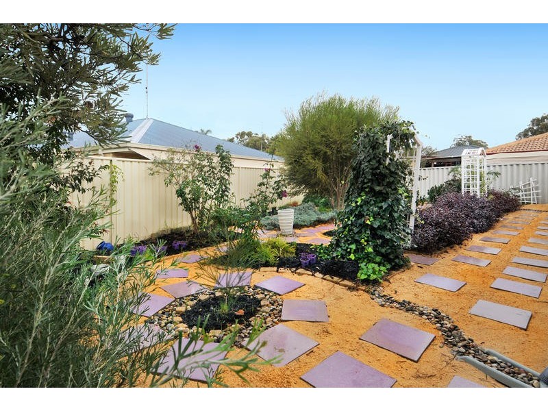 11 Throssell Court, Greenfields WA 6210