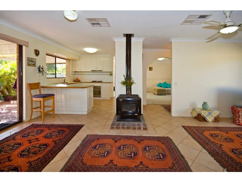 12 Banksia Place, Yangebup WA 6164