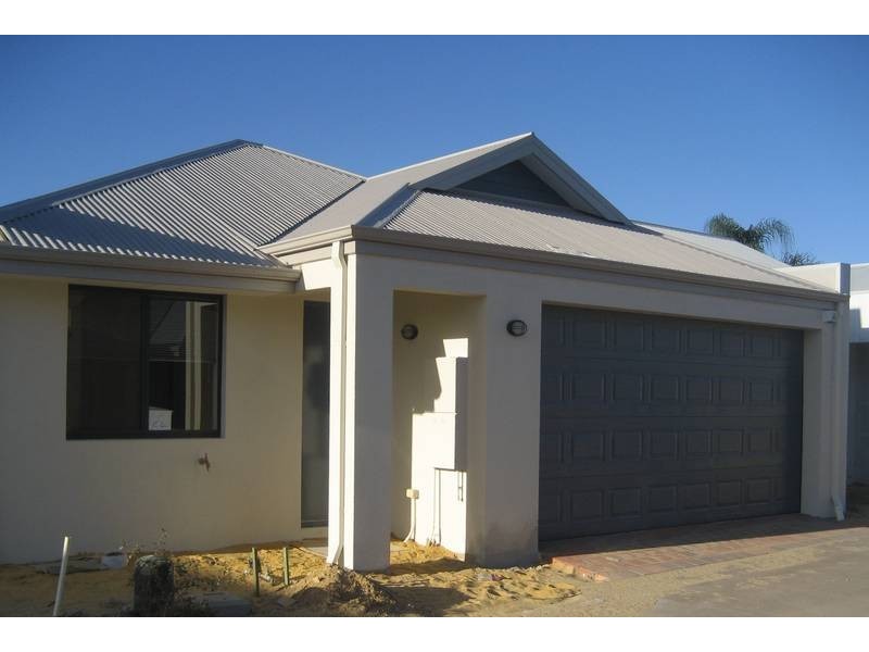 64/191 Railway Avenue, Kelmscott WA 6111