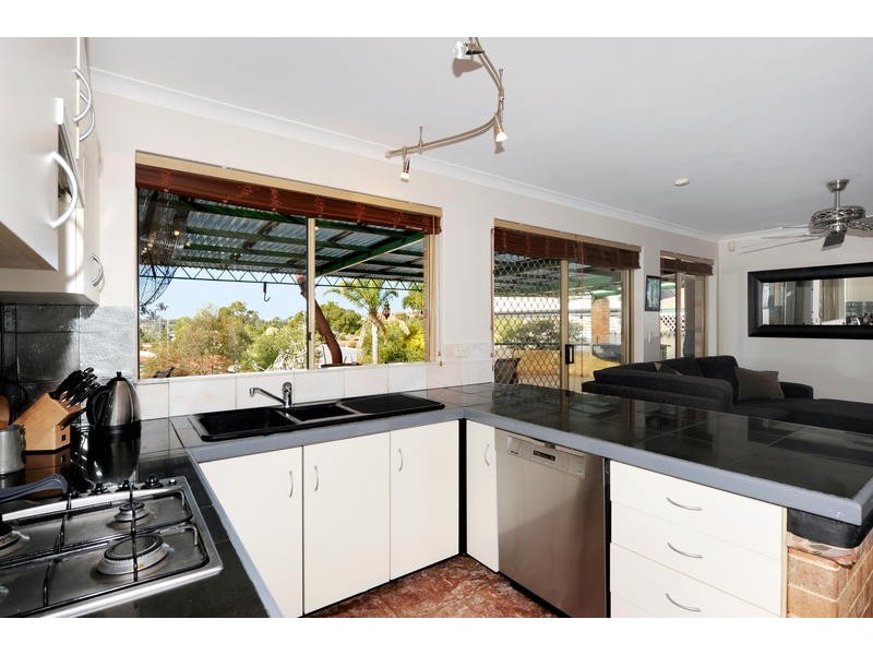 4 Acalypha View, Yangebup WA 6164