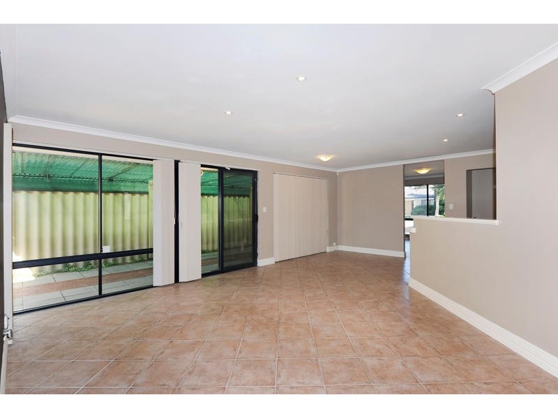 33 Citrus Loop, South Lake WA 6164