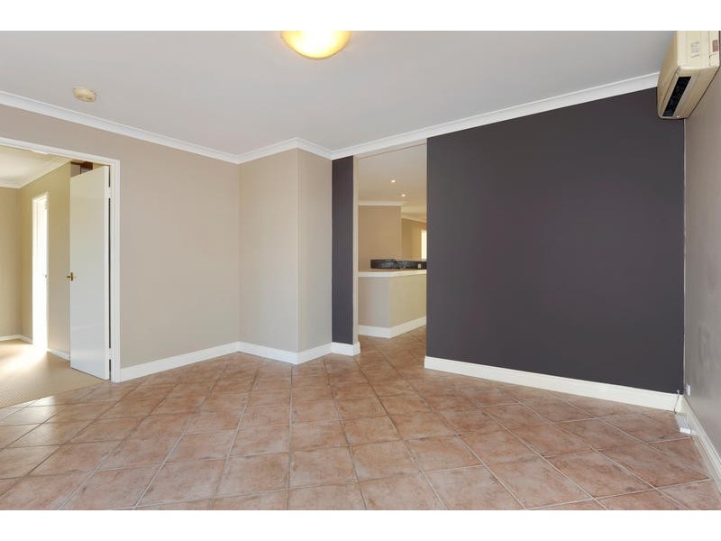 33 Citrus Loop, South Lake WA 6164