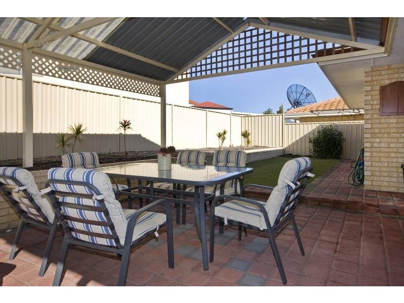 17 Riversdale Pass, Jandakot WA 6164