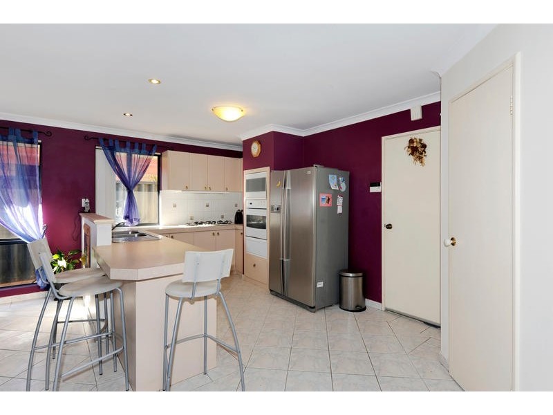 17 Wauhop Circle, Beeliar WA 6164