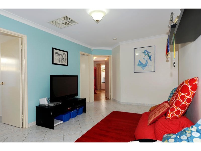17 Wauhop Circle, Beeliar WA 6164