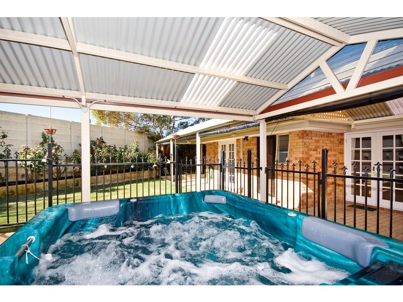 13B Wapengo Close, South Lake WA 6164