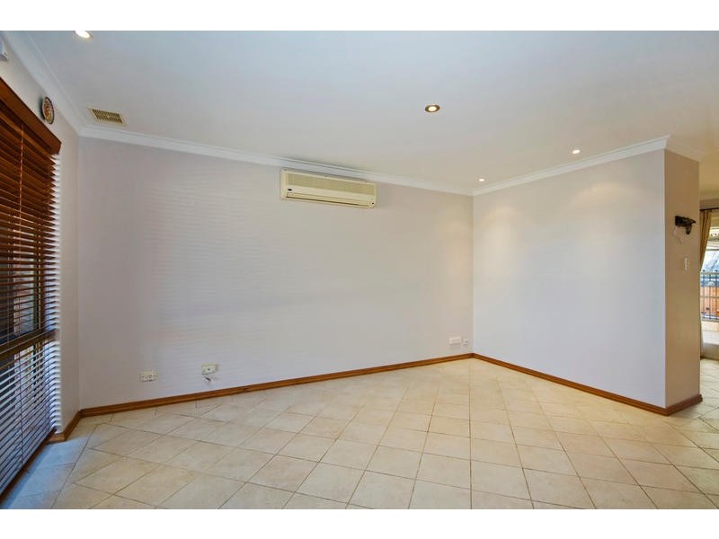 13B Wapengo Close, South Lake WA 6164