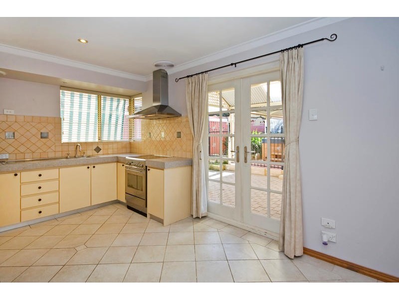 13B Wapengo Close, South Lake WA 6164