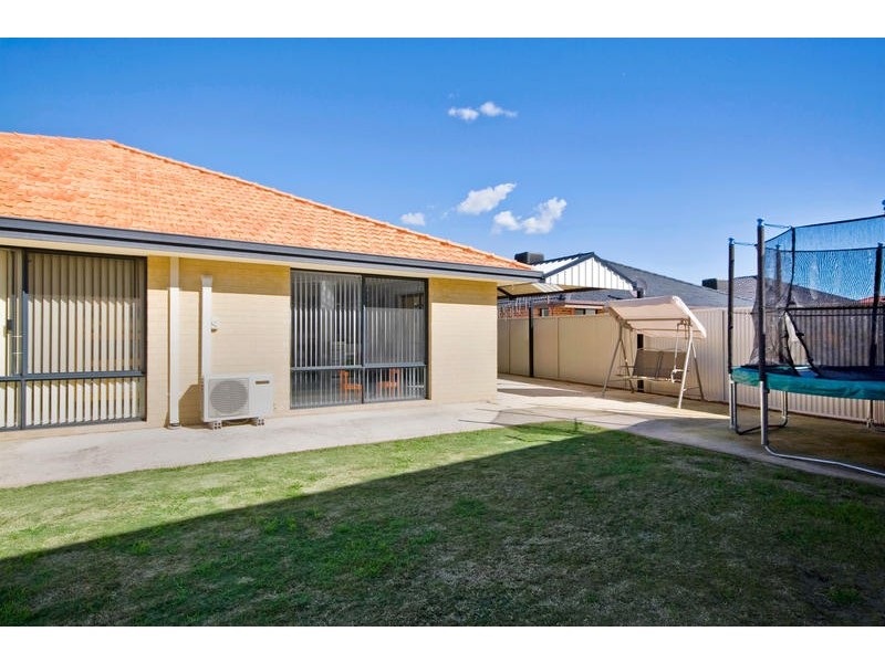 11 Heathcote Way, Bertram WA 6167