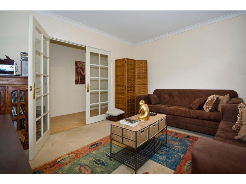 27 Inn Close, Bibra Lake WA 6163