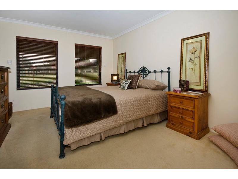 27 Inn Close, Bibra Lake WA 6163