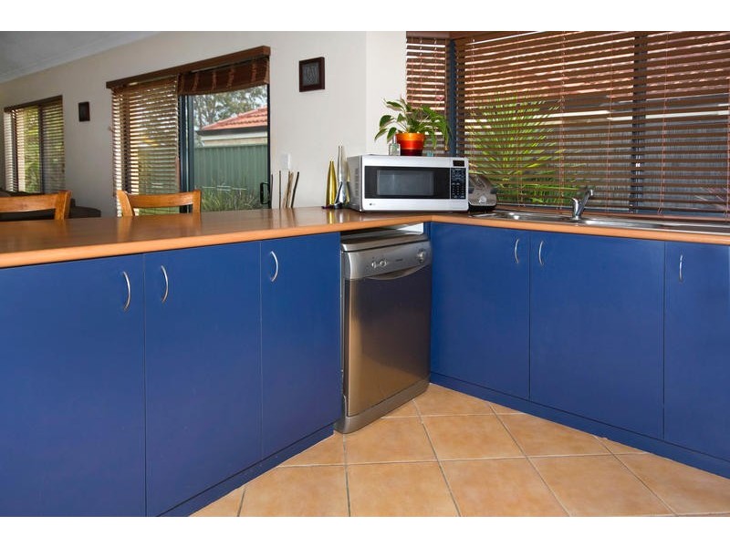 27 Inn Close, Bibra Lake WA 6163