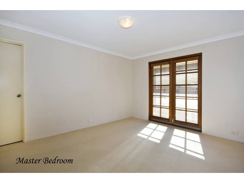 26 Millstream Place, Success WA 6164