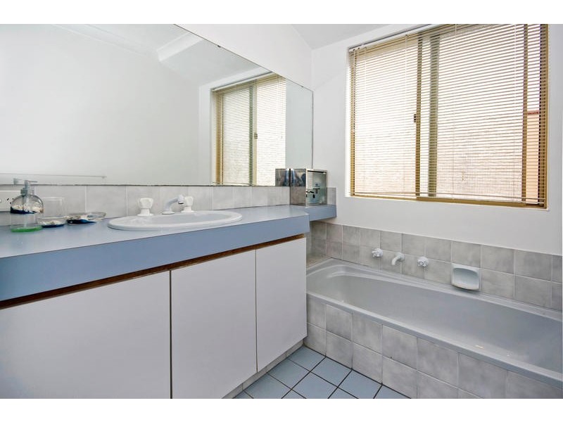 10 Magnolia Gardens, Yangebup WA 6164