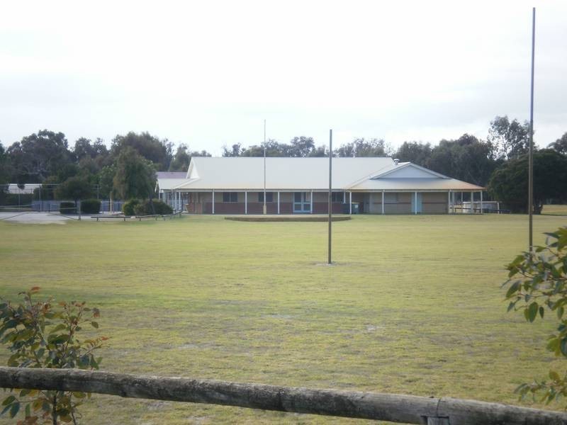 Lot 889, 330 De Haer Road, Wandi WA 6167