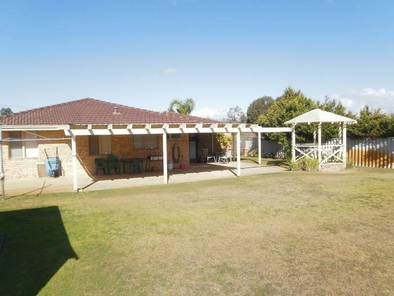 9 Wapengo Close, South Lake WA 6164