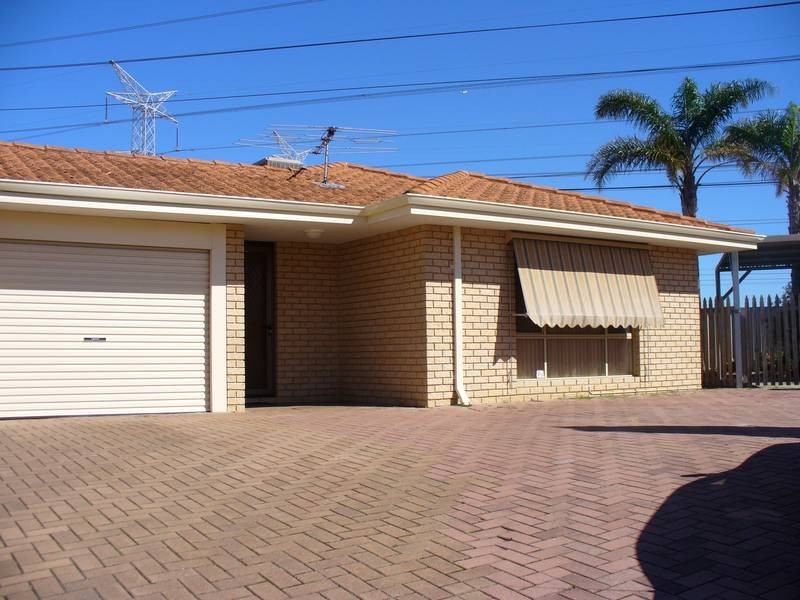 5B Medlar Grove, South Lake WA 6164